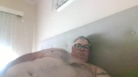 Snapshot of gixxer06 chatting on May 3, 2026, 10:49 pm bi Gixxer online show from May 3, 2026, 10:49 pm