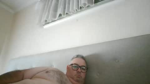 Snapshot of gixxer06 chatting on May 15, 2026, 10:17 pm bi Gixxer online show from May 15, 2026, 10:17 pm