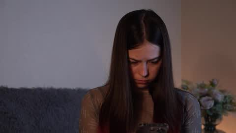 Agness online show from October 13, 2025, 1:33 pm