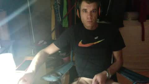 Snapshot of gizmomaster chatting on July 29, 2026, 3:04 am dutch rave guy c2c dutch online show from July 29, 2026, 3:04 am