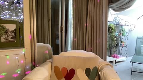 Gl1tter Barbie online show from February 6, 2025, 3:09 pm