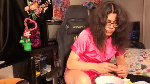 glaceon9 online show from March 2, 2025, 4:53 pm