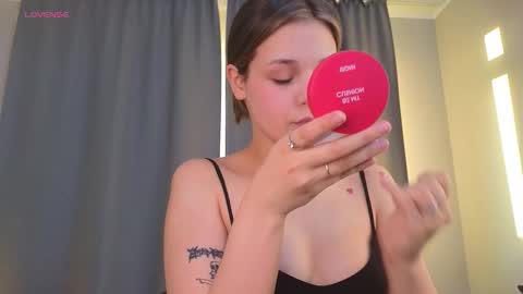 Snapshot of gladysacreman chatting on October 9, 2025, 3:04 am Michelle online show from October 9, 2025, 3:04 am