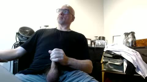 glaikind925958 online show from June 22, 2026, 3:25 am