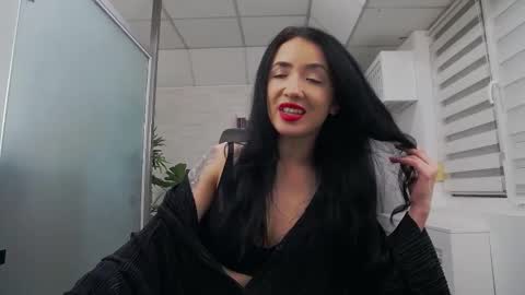       online show from January 15, 2026, 7:46 am