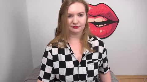 Nikki online show from October 4, 2025, 1:20 pm