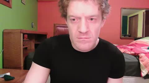 glam trans goddess online show from November 9, 2025, 6:06 pm