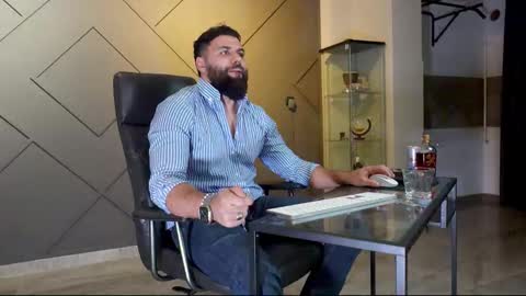 Matthew .. for short call me Matt online show from February 22, 2025, 11:35 pm