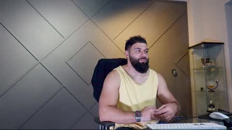 Matthew .. for short call me Matt online show from February 25, 2025, 2:03 am