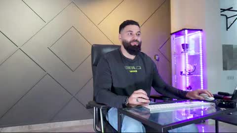 Matthew .. for short call me Matt online show from February 27, 2025, 6:50 am