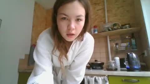 Snapshot of glitter_doll chatting on January 13, 2025, 8:58 am glitter_doll online show from January 13, 2025, 8:58 am
