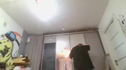 Snapshot of glitter_doll chatting on January 15, 2025, 1:41 pm glitter_doll online show from January 15, 2025, 1:41 pm