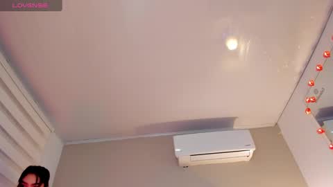 Snapshot of gloomy_sweetness chatting on February 11, 2025, 2:14 am Gloomy Sweetness online show from February 11, 2025, 2:14 am