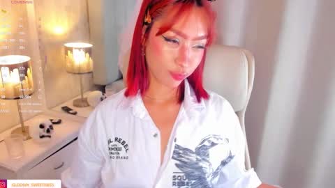 Snapshot of gloomy_sweetness chatting on October 21, 2025, 6:14 am Gloomy Sweetness online show from October 21, 2025, 6:14 am