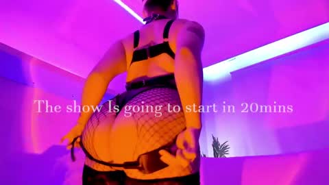 Snapshot of gloomydoll chatting on May 9, 2026, 10:04 pm Mimi online show from May 9, 2026, 10:04 pm