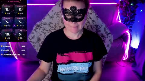 gloriagrays online show from December 1, 2024, 4:29 pm