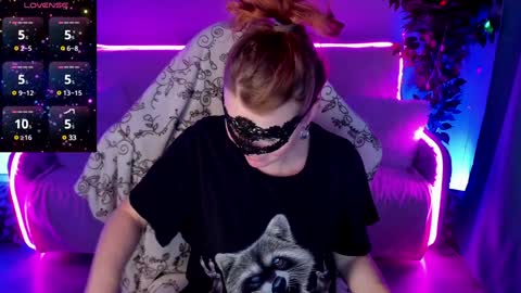 gloriagrays online show from December 25, 2024, 6:41 pm