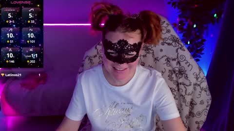 gloriagrays online show from January 14, 2025, 4:29 pm