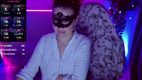 gloriagrays online show from January 19, 2025, 11:21 pm