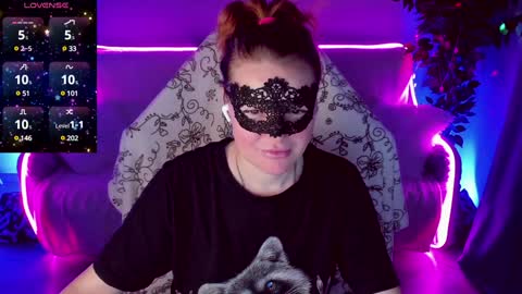 gloriagrays online show from January 22, 2025, 5:17 pm