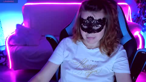 gloriagrays online show from September 15, 2025, 7:58 pm