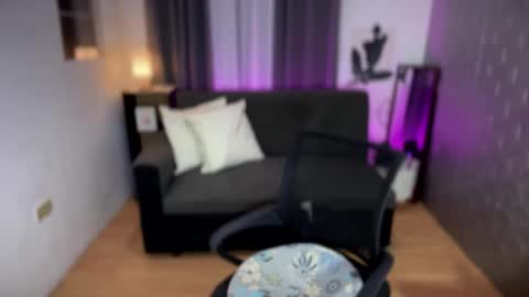 shy online show from September 19, 2025, 5:09 am