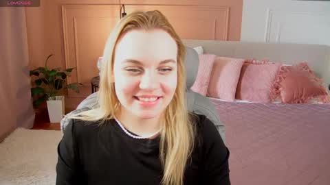 Margo online show from April 14, 2026, 1:33 am