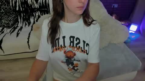 Snapshot of glowmimi chatting on June 29, 2026, 4:29 pm Mia online show from June 29, 2026, 4:29 pm