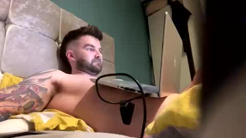 gmangee11 online show from February 28, 2025, 8:18 pm