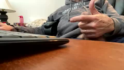 gngnxxx online show from October 20, 2025, 6:08 pm