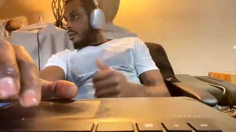 goatchocolate online show from December 20, 2024, 6:24 pm