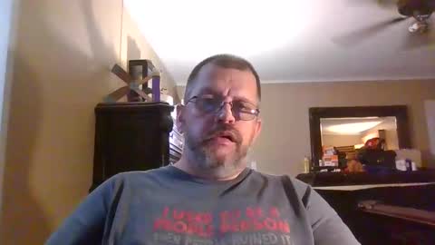 IDKIDCIDGAF online show from September 26, 2025, 5:33 am