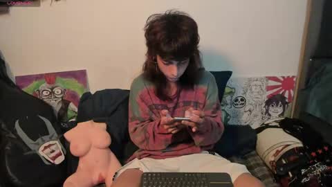 Snapshot of god_dereck chatting on May 12, 2026, 9:17 am god_dereck online show from May 12, 2026, 9:17 am