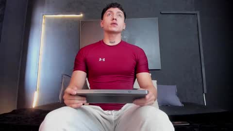 Snapshot of god_of_olympus1 chatting on December 3, 2024, 12:38 pm steven online show from December 3, 2024, 12:38 pm