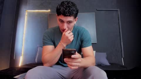 Snapshot of god_of_olympus1 chatting on December 4, 2024, 12:25 pm steven online show from December 4, 2024, 12:25 pm