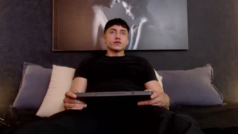 Snapshot of god_of_olympus1 chatting on December 22, 2024, 10:15 pm steven online show from December 22, 2024, 10:15 pm