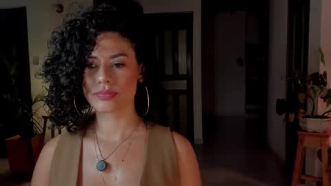 Elena online show from February 2, 2026, 12:31 am