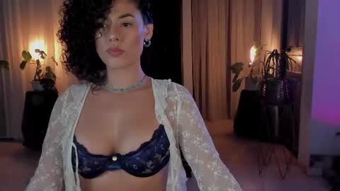 Snapshot of goddes_helena chatting on August 1, 2026, 1:05 am Elena online show from August 1, 2026, 1:05 am