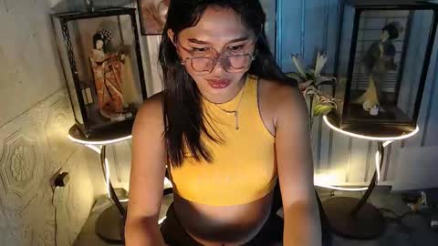 Snapshot of goddes_mikazza chatting on March 2, 2026, 8:43 am Mikazza online show from March 2, 2026, 8:43 am