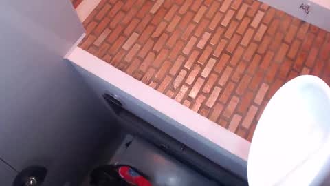 daniela online show from September 22, 2025, 11:07 pm