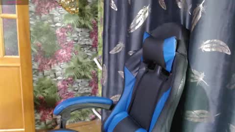 Goddess online show from February 26, 2025, 12:58 pm