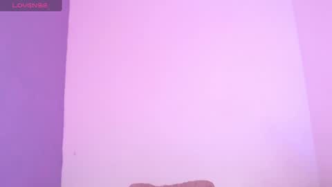 Snapshot of goddess_allison chatting on December 18, 2024, 8:36 pm goddess_allison online show from December 18, 2024, 8:36 pm