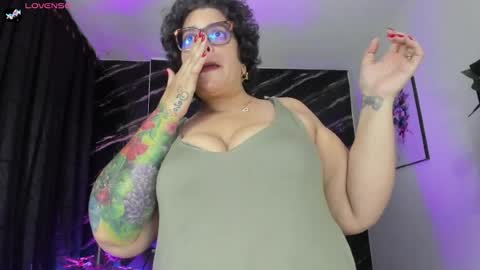 Snapshot of goddess_arethaozz chatting on July 16, 2026, 1:06 pm Aretha online show from July 16, 2026, 1:06 pm