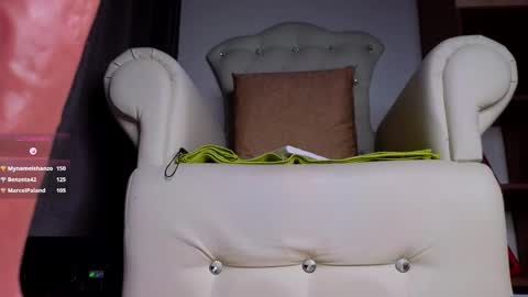 Snapshot of goddess_isabella11 chatting on January 26, 2025, 2:19 pm Mrs. Isabella online show from January 26, 2025, 2:19 pm