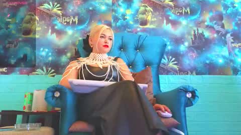 Snapshot of goddess_isabella11 chatting on October 12, 2025, 3:49 am Mrs. Isabella online show from October 12, 2025, 3:49 am