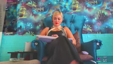 Snapshot of goddess_isabella11 chatting on October 13, 2025, 4:12 am Mrs. Isabella online show from October 13, 2025, 4:12 am