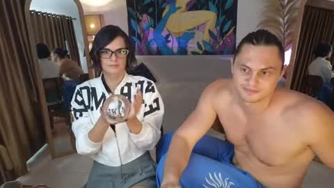   330 UTC2 girls   online show from June 2, 2026, 3:19 am