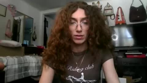 Snapshot of goddess_seduxtion chatting on February 2, 2026, 6:06 pm Goddess seduxtion online show from February 2, 2026, 6:06 pm