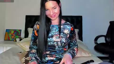Snapshot of goddess_squirt_ chatting on June 12, 2026, 12:42 am Katrin online show from June 12, 2026, 12:42 am