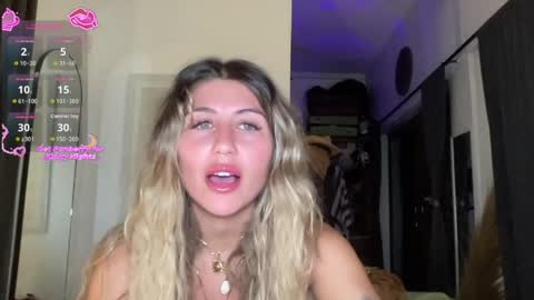 Snapshot of goddessdove chatting on April 8, 2026, 11:43 am GoddessDove online show from April 8, 2026, 11:43 am
